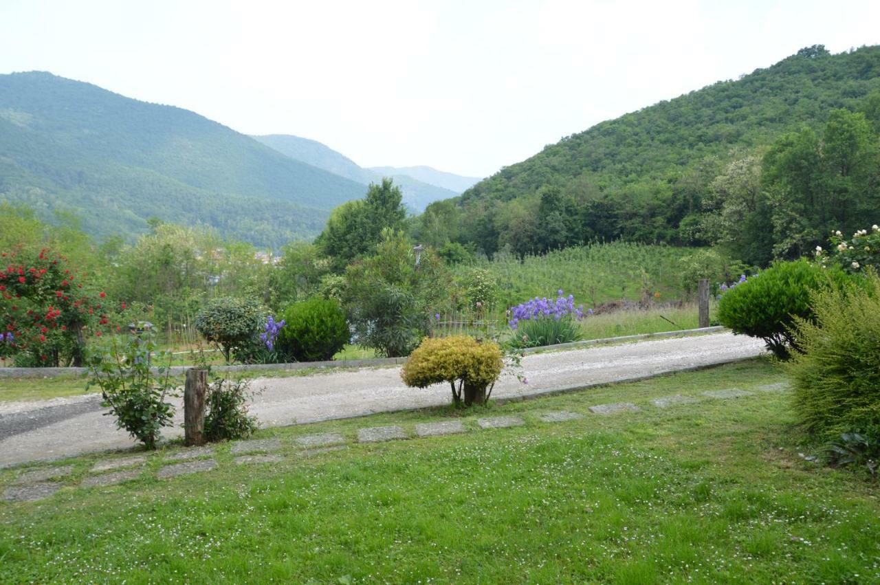 Cascina Valsorda Bed and Breakfast Concesio Εξωτερικό φωτογραφία